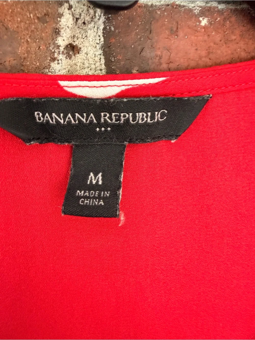 Banana Republic Red Floral Print V-Neck Button Front Blouse